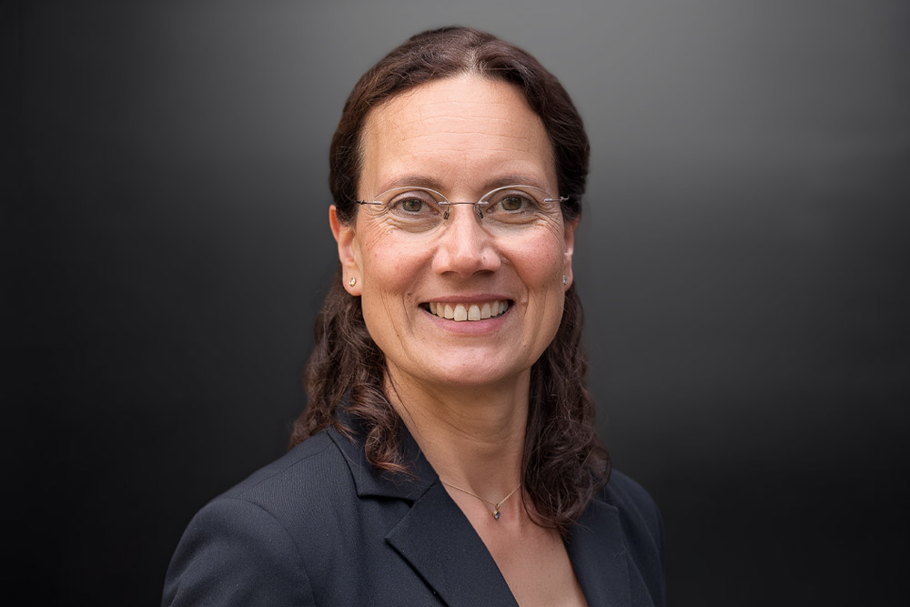 Dozentin beim Arbeitskreis Psychosomatische Medizin für Weiterbildungen in Freiburg